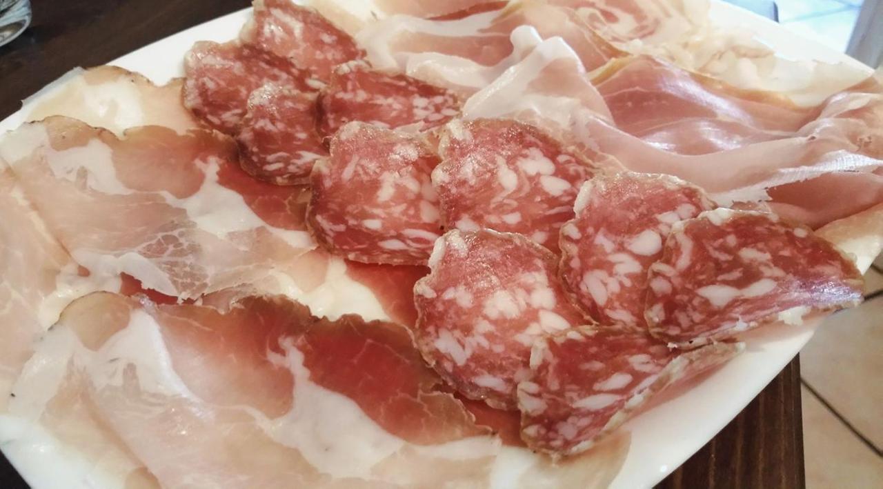 Locanda Agnella Porto Mantovano Bagian luar foto